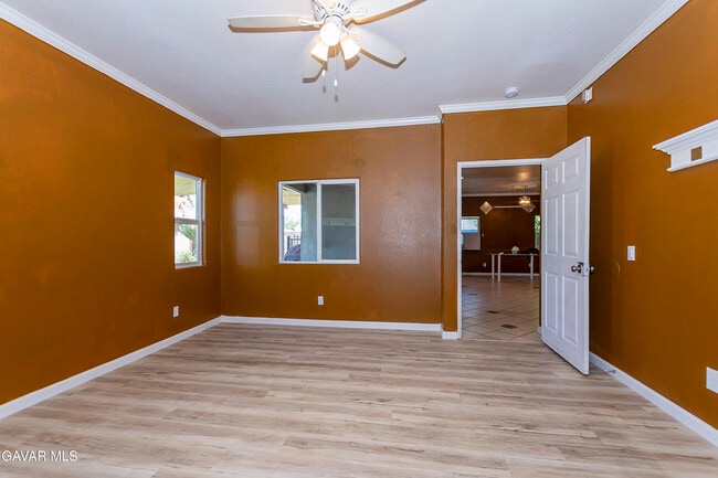 Building Photo - 43963 Glenraven Rd