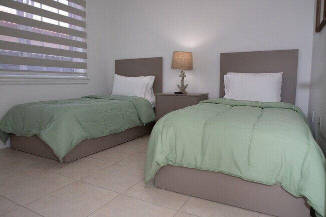 Building Photo - 14361 SW 31st St