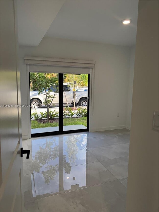 Building Photo - 14585 SW 262nd St