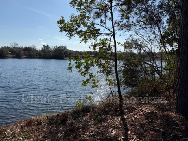 Building Photo - 124 Wayfair Ln