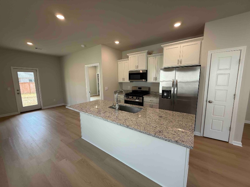 Building Photo - 521 Vista Pointe Dr