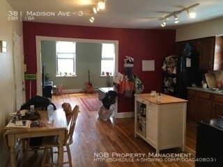 Building Photo - 381 Madison Ave