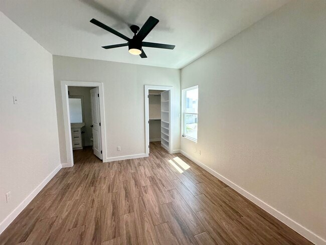 Building Photo - 7524 Cresta Bella Rd