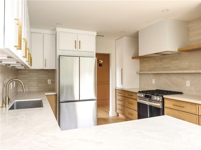 Building Photo - 5506 Cll De Ricardo