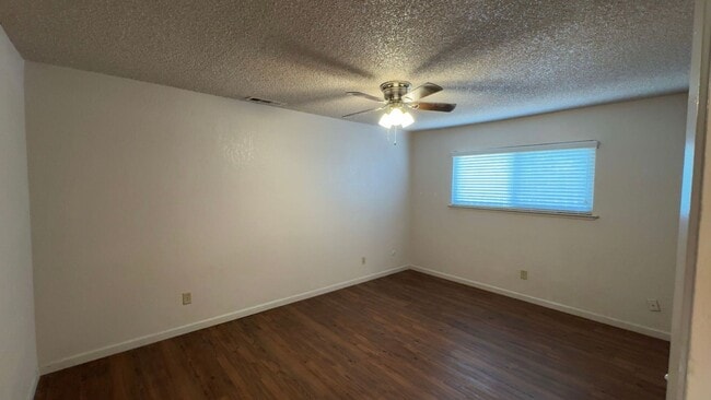 Building Photo - Coming Soon! Nice Apartment Home for Rent!