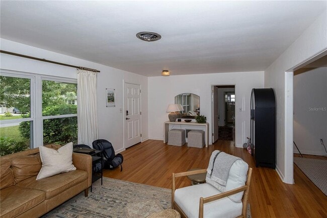 Building Photo - 1434 Roosevelt St