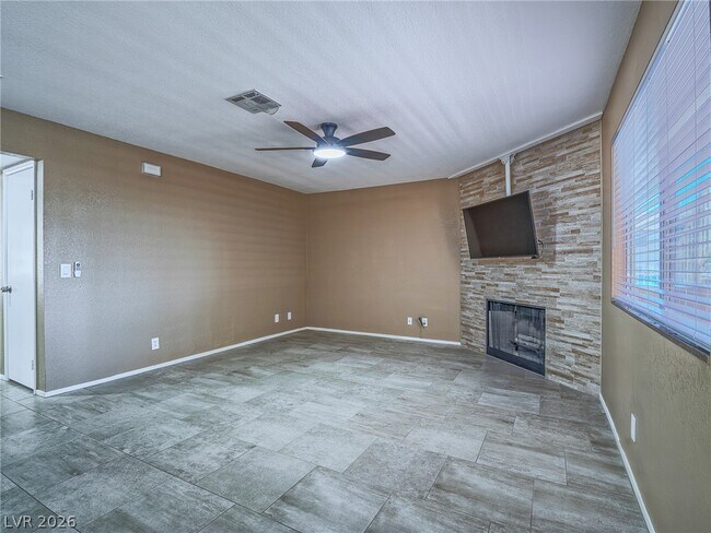 Building Photo - 912 Boulder Springs Dr