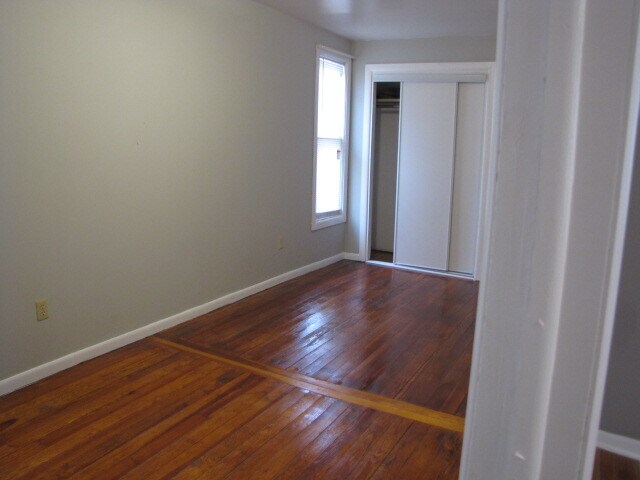 side bedroom - 1807 Euclid Ave
