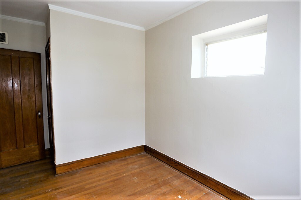 Building Photo - 3844 N Bernard St