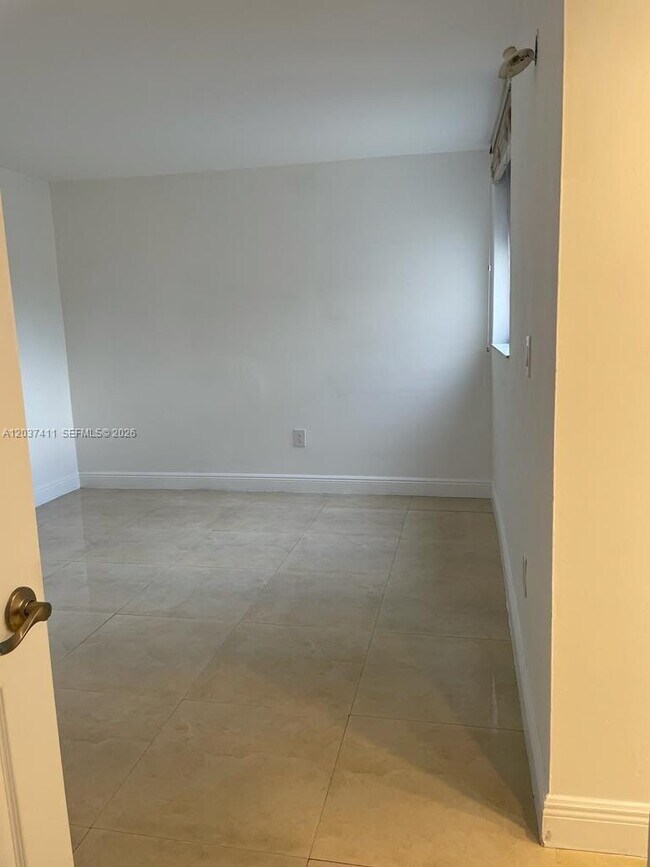 Building Photo - 8000 SW 149th Ave