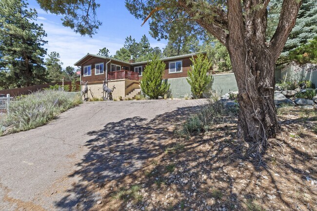 Building Photo - 307 Heath Dr