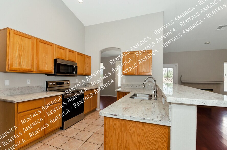 Building Photo - 9971 E Paseo San Bernardo