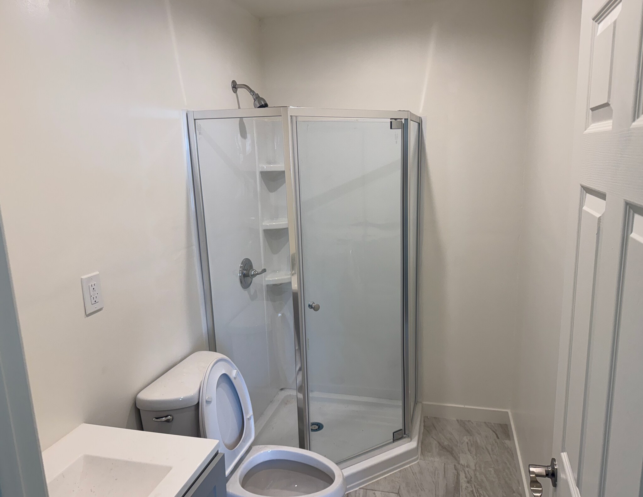 Building Photo - 19339 Vanowen St