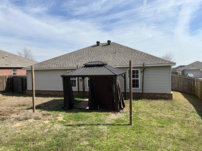 Building Photo - Charming 3 Bed, 2 Bath Rental Property in Barling, AR - Move-in Ready!