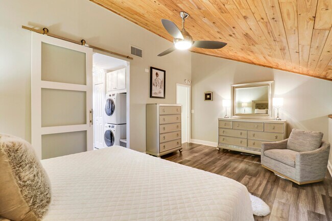 Building Photo - 204 Old Meadow Way