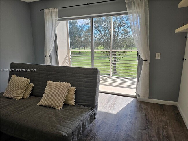 Building Photo - 2491 SW 82nd Ave