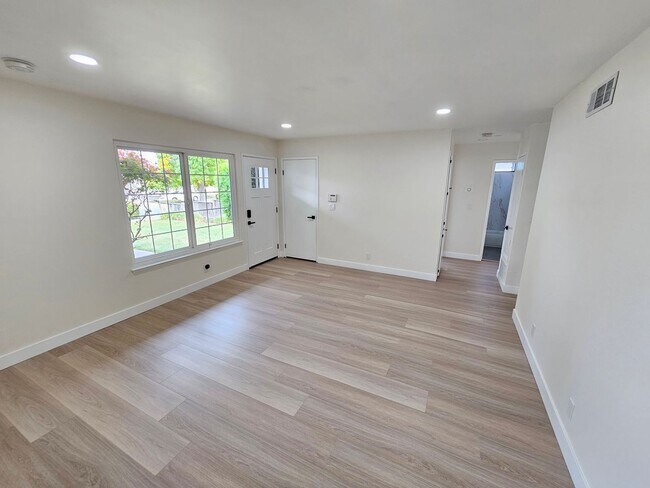 Building Photo - Beautiful San Jose Home