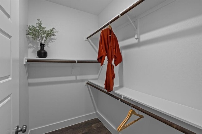 Building Photo - 1664 Hillside Terrace