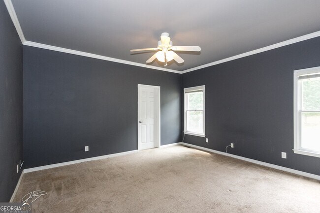 Building Photo - 5166 Wheeler Dr