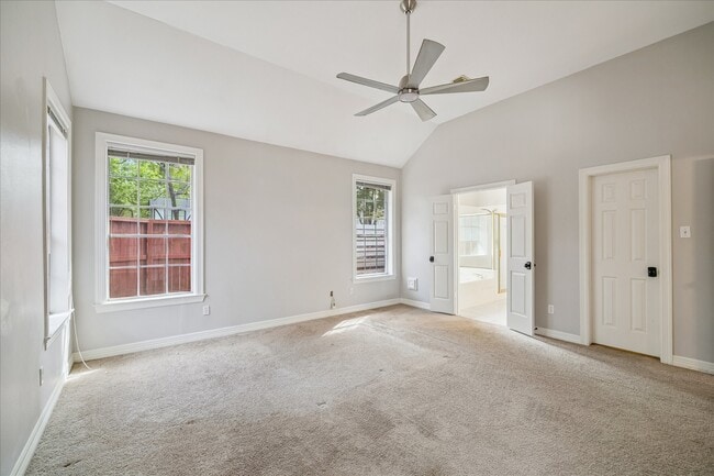 Building Photo - 3115 Cedar Knolls Dr