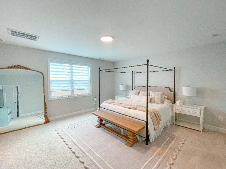 Building Photo - 121 Sweet Briar Ln