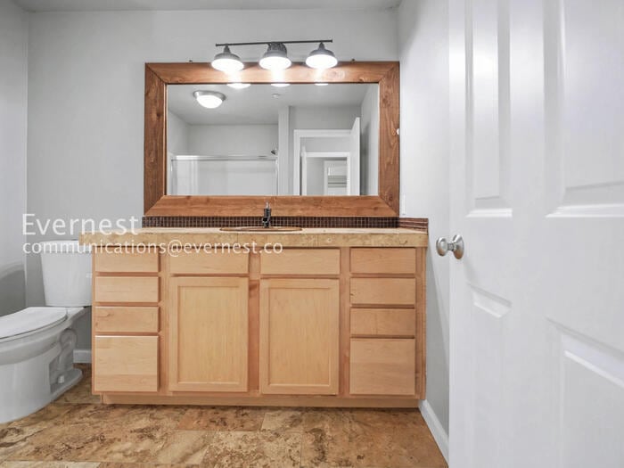 Building Photo - 1698 25th Pl NE