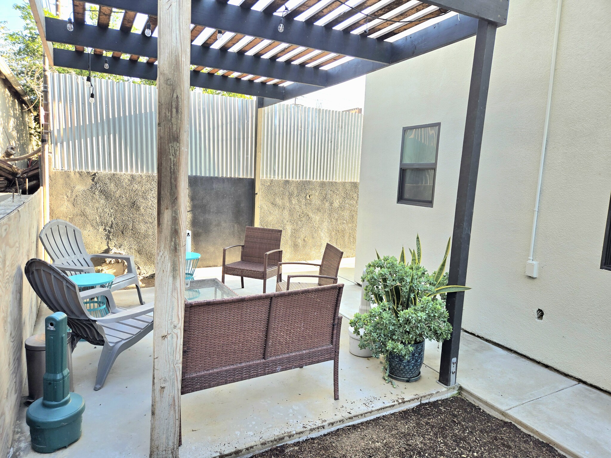 Building Photo - 3121 Larga Ave