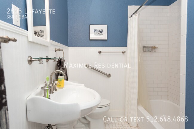 Building Photo - 2805 Lafayette-