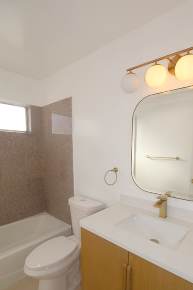 Building Photo - 5457 Laurel Canyon Blvd