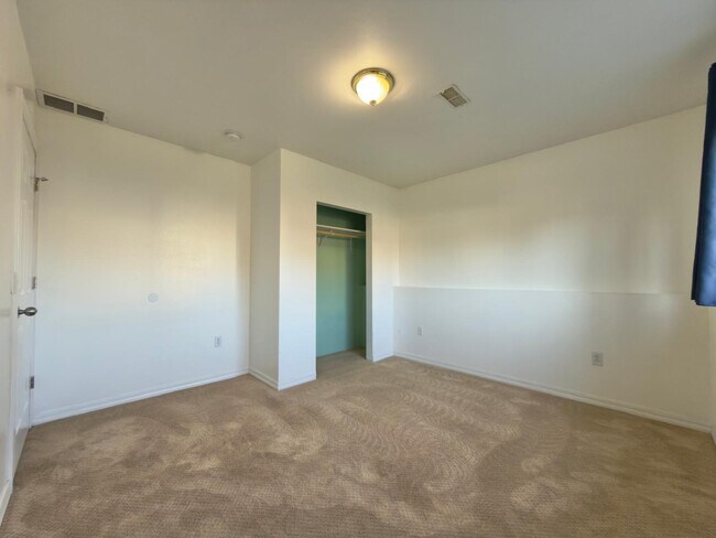 Building Photo - 48 E Princeton Ave