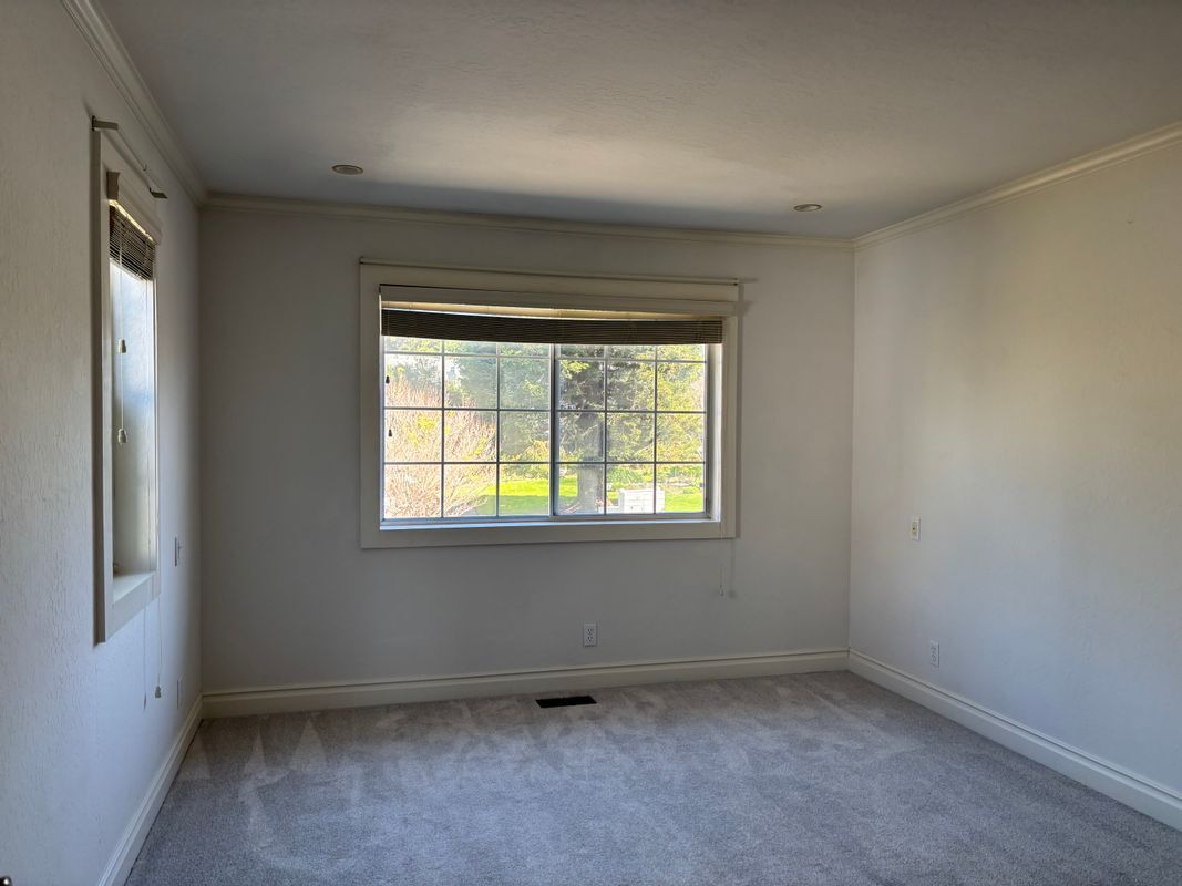 Building Photo - 444 Racquet Landing