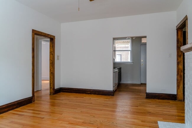 Building Photo - 5007 N Glenwood Ave