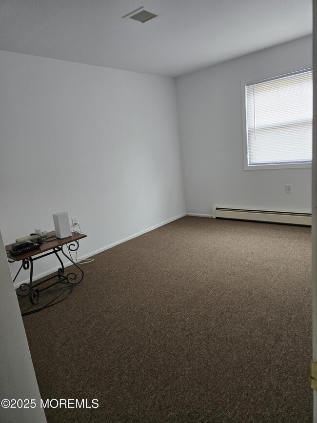 Building Photo - 164 Bonaire Dr