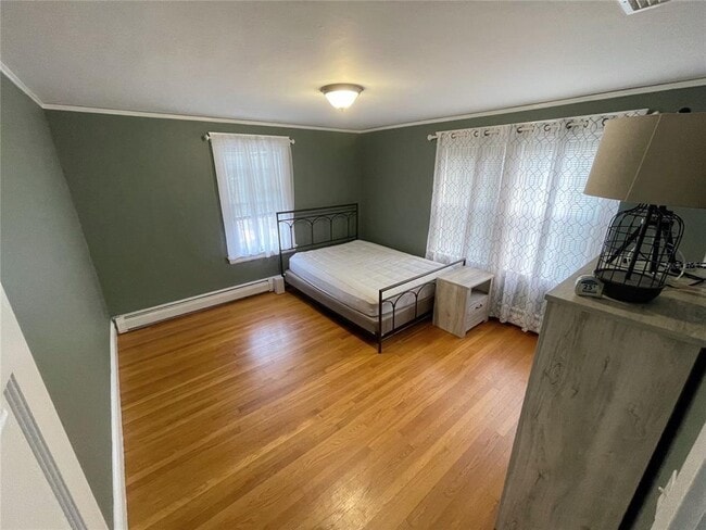 Building Photo - 33 Waldron Ave