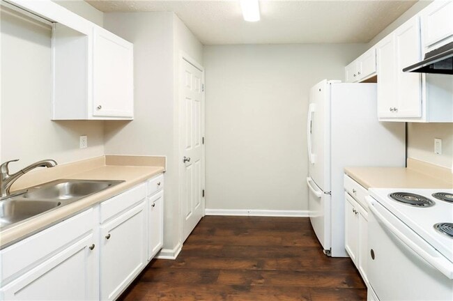 Building Photo - 10944 Big Sky Dr