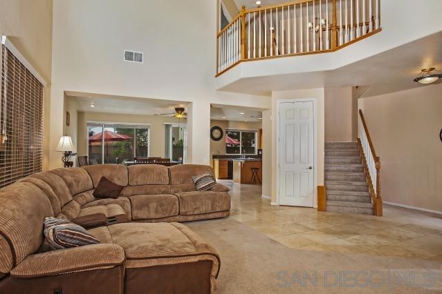 Building Photo - 657 Oakwood Creek Pl