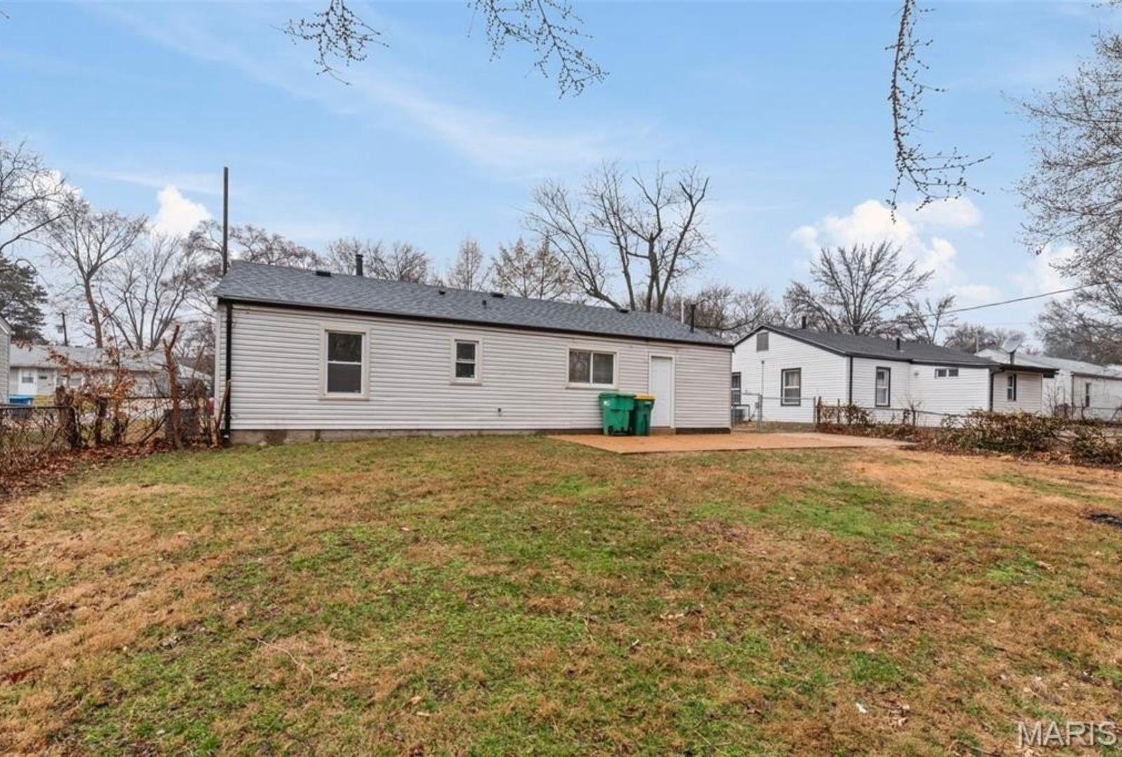 Building Photo - 9848 Lorna Ln