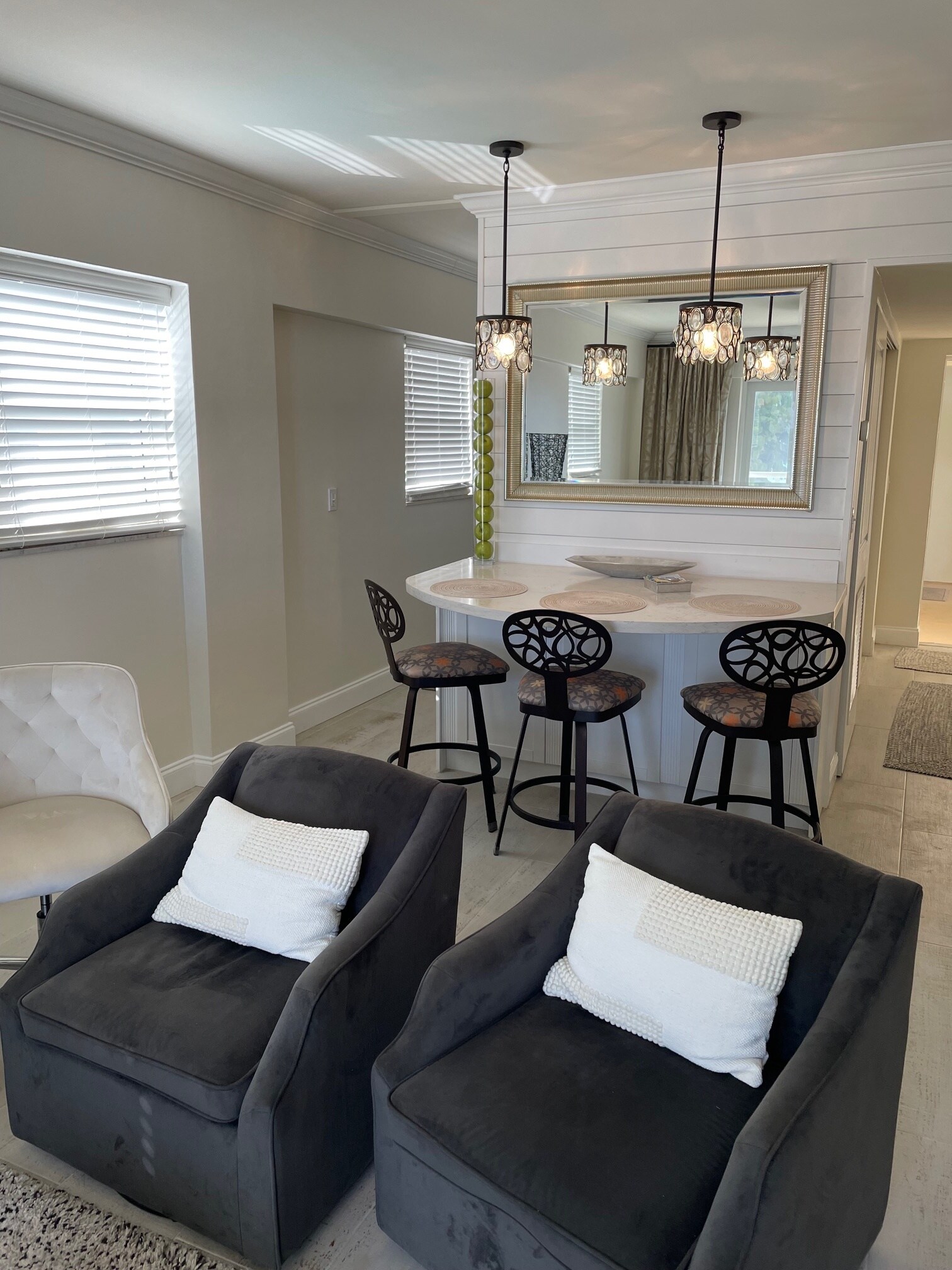 Building Photo - 901 S Surf Rd