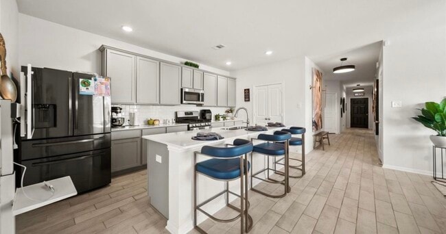 Building Photo - 1326 Ponderosa Pne Dr