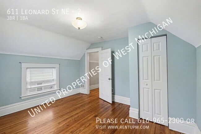 Building Photo - 611 Leonard St NE