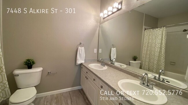 Building Photo - **Cozy Condo Available NOW** Minutes to Re...