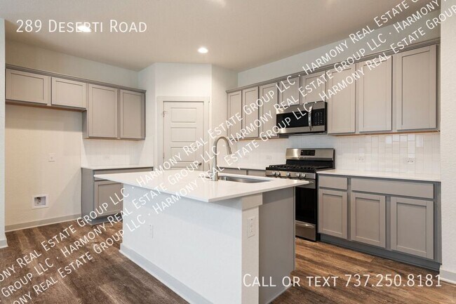 Building Photo - 289 Deserti Rd