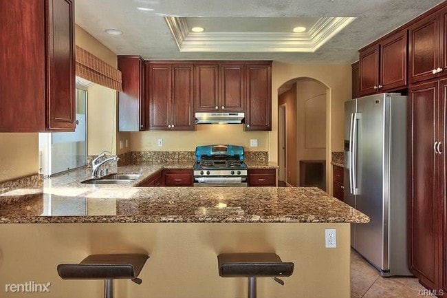 Building Photo - 3 br, 3 bath Townhome - 12650 Homestead