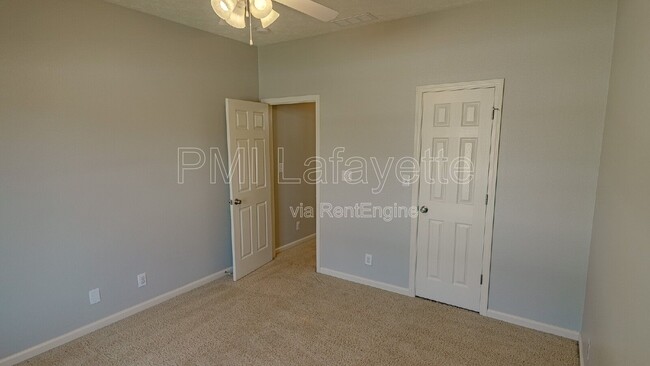 Building Photo - 4110 Ivanhoe St