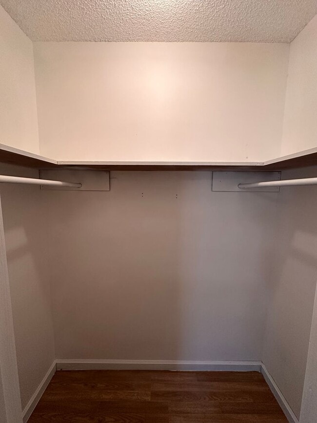 Building Photo - 562 Mush Bluff Rd