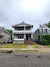 Building Photo - 2200 W 104th St