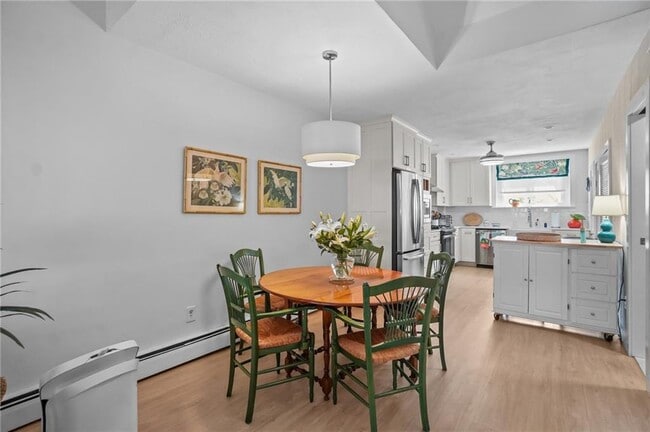 Building Photo - 26 W Narragansett Ave