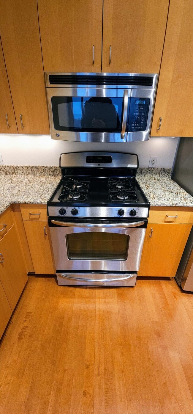 Building Photo - 1918 E Lafayette Pl