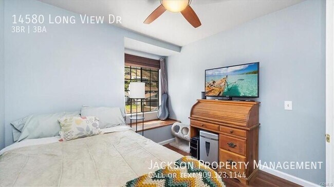 Building Photo - 14580 Long View Dr