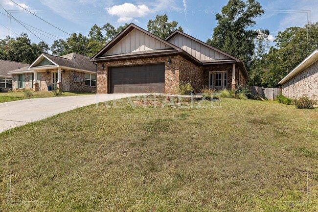 Building Photo - Modern Comfort Meets Luxury Living in Mobile